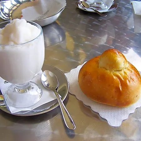 Caronte Oda ve Kahvaltı Messina