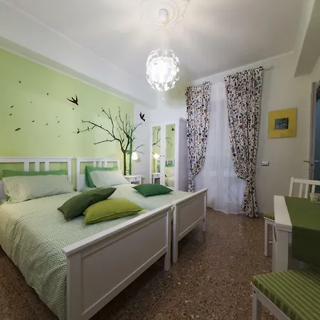 Caronte Oda ve Kahvaltı 3*