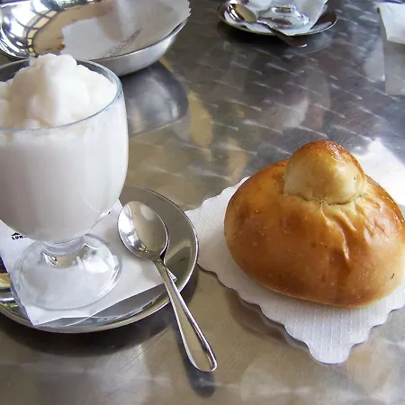 Couette-café Caronte Messine